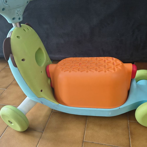 Skip and hop kids scooter used