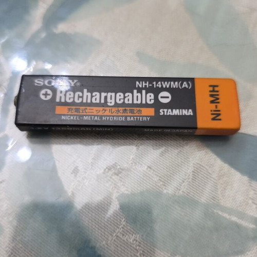 Sony Ni-MH 1350 mAh Rechargeable GumStick Battery NH-14WM used, untested