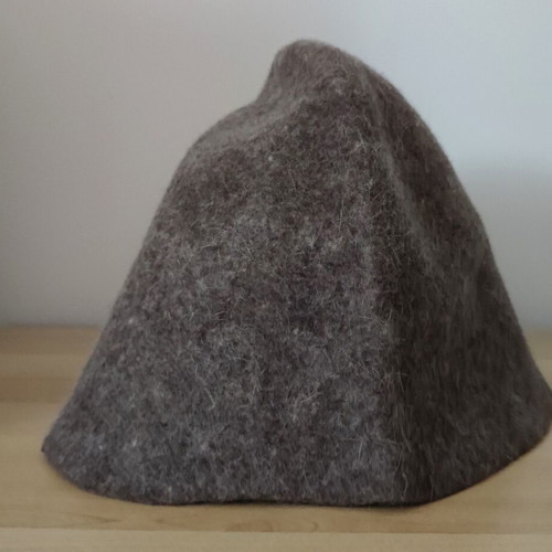 Felt women's hat like new, gray and beige