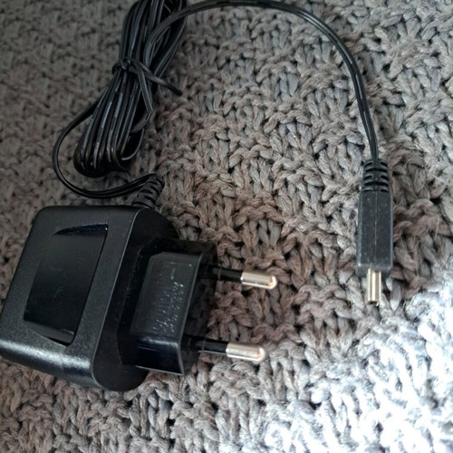 Mini USB charger like new