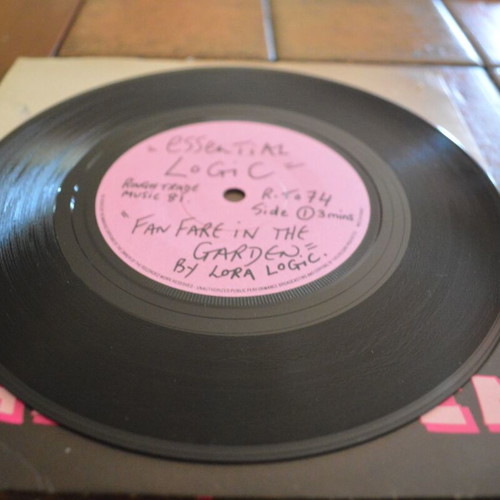 Essential Logic Fanfare In The Garden 7'' Single 45 RPM used, new wave 1981