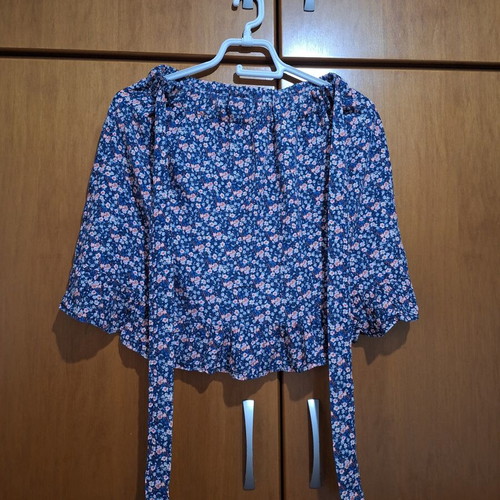 Attrattivo summer skirt with subtle ruffle, like new, colorful