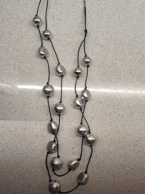 Long necklace with 2 strands new