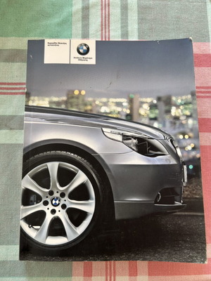 BMW 5 Series manual like new