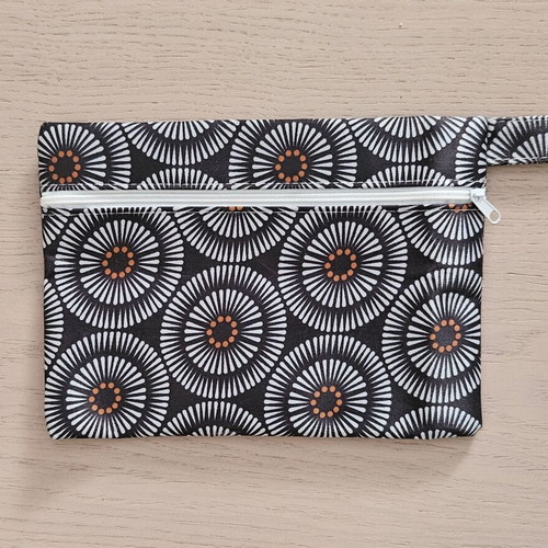 Durable toiletry bag new, colorful, 14.5 x 20.5 cm