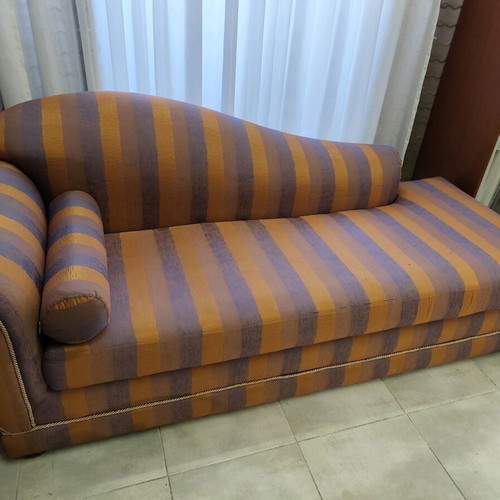 Recliner like new, Italian design, special construction