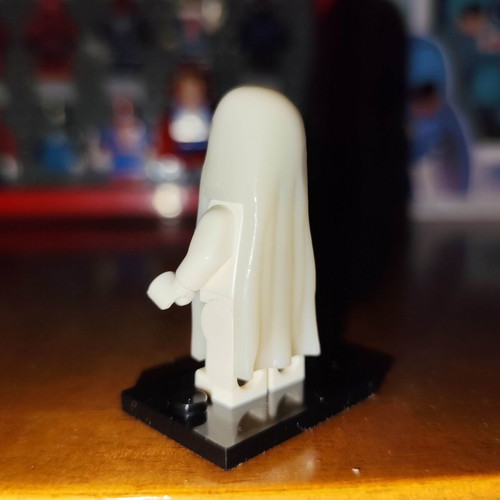 Ghost figure like new with glow-in-the-dark stand Lepin