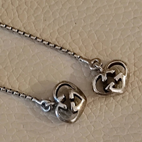 Gucci San Valentino bracelet with red wood beads and sterling silver like new