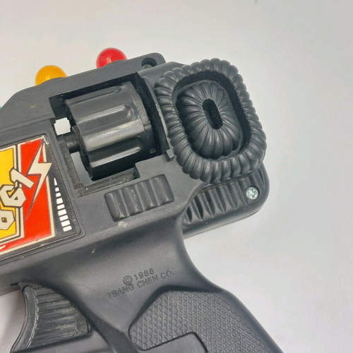Plastic space gun toy 1986 used, good working condition
