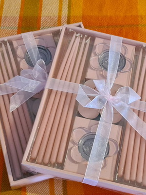 Candle sets new, 2 sets with holders, 4 tealights, 10 pink candles