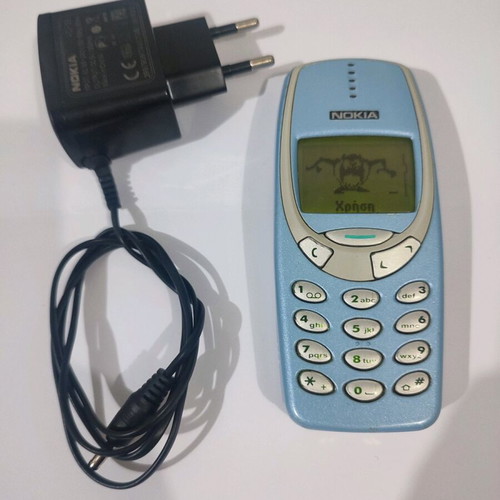 Nokia 3310 Classic Phone turquoise used with charger