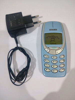 Nokia 3310 Classic Phone turquoise used with charger