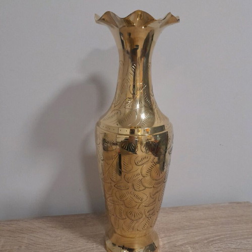 Large brass vase new, height 35cm diameter 35cm