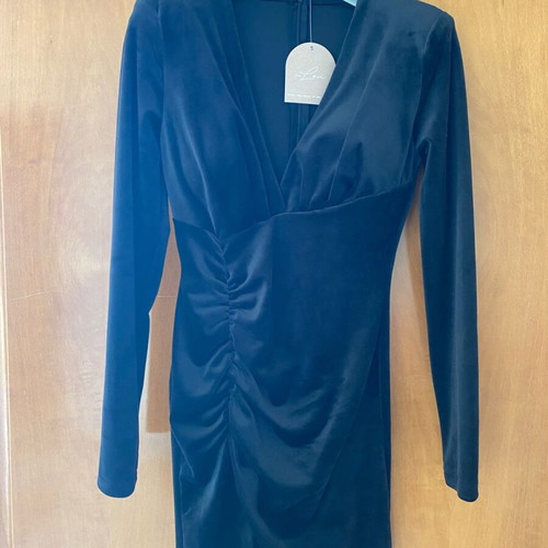Black velvet mini dress one size new
