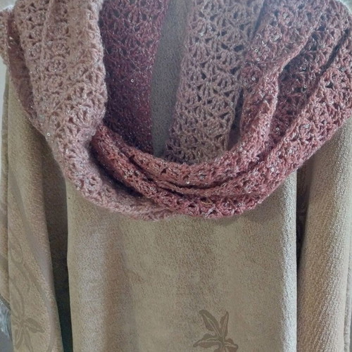 Long knitted scarf with angora, acrylic, lurex and sequins, pink rose ash
