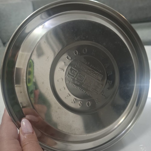 Universal Stainless Steel Kettle 2.5L New with Whistle