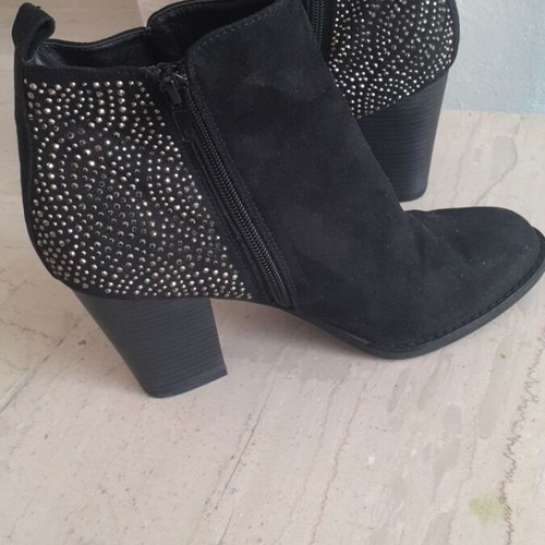 Catwalk leather women's ankle boots size 39 like new, black