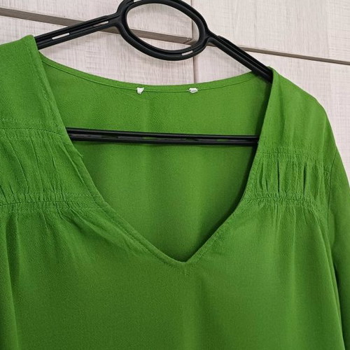 Esprit Women's Long-Sleeve Green Blouse Like New Size M