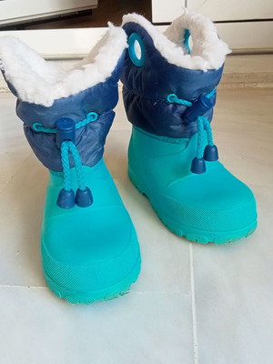 Μπότες χιονιού παιδικές Decathlon σαν καινούργιο, νούμερο 22/23, τιρκουάζ