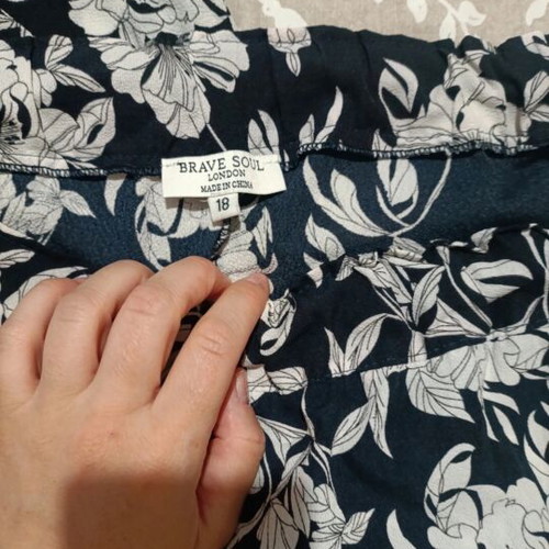 ASOS wide-leg pants like new, black and white, elastic waist up to 120 cm