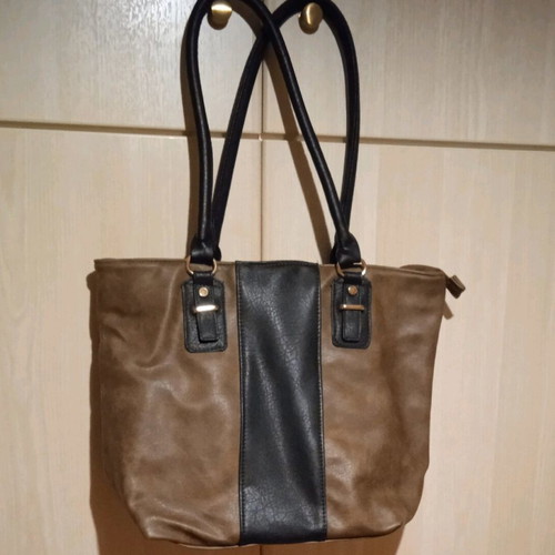 Shoulder bag like new, black and brown leatherette