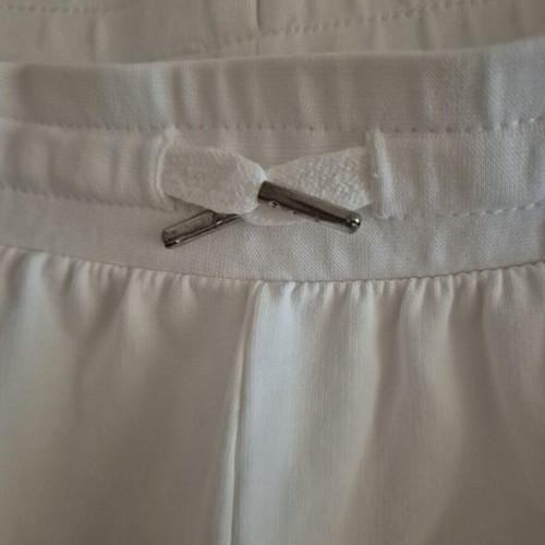Cotton Bermuda shorts like new, ecru color, elastic waist