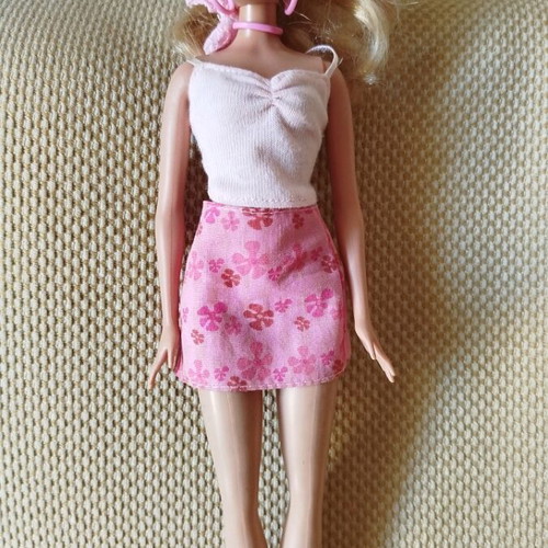 Barbie Sunshine Fun doll like new from Mattel