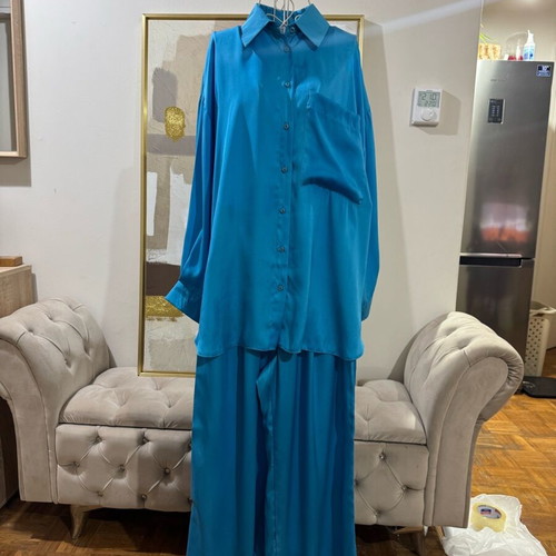 Lumina satin set blue like new