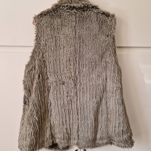 Oltre gray sleeveless fur vest medium-large like new
