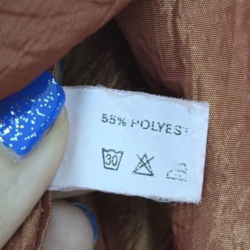 Red curtain 140x270 cm with loops, shiny fabric