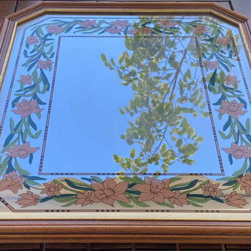 Mirror with floral design used