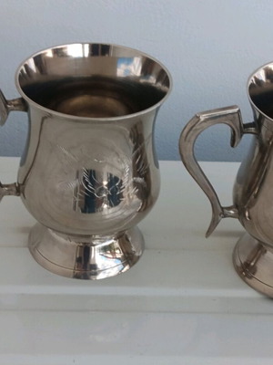 Pair of silver-plated ornate tankard cups 1930, like new