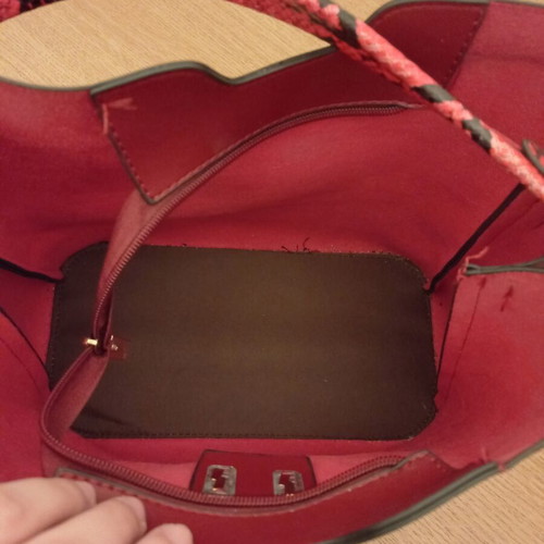 Nora's shoulder bag like new, red with matching pouch