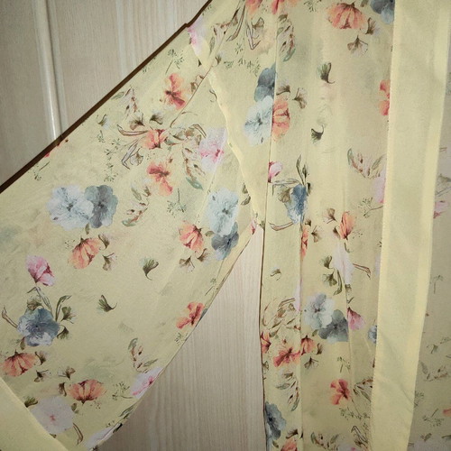 Kimono used with floral pattern