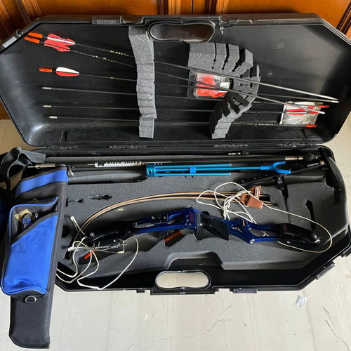 Set of recurve bow like new with case