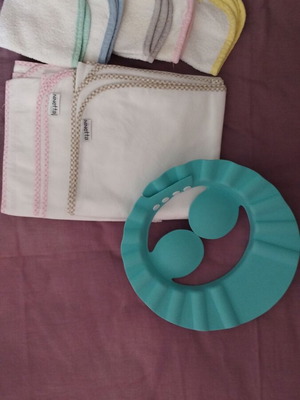 Βρεφικά σελτεδάκια Ninetta και πετσετάκια Mothercare με προστατευτικό προσώπου