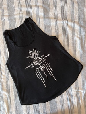 Tank top used, sizes S-M, black and white