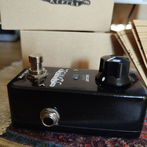 Nux NRV-2 Oceanic Reverb pedal like new digital effect