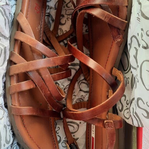 S.Oliver leather sandals size 40 like new, cognac color