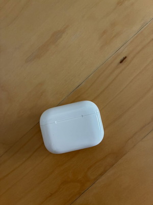 Bluetooth earbuds with charging case