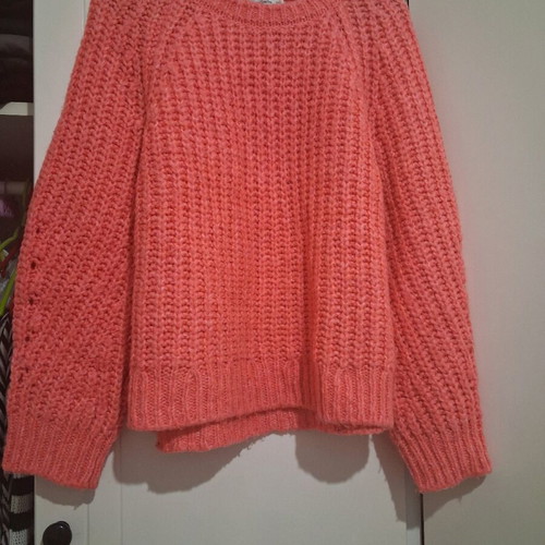 Stradivarius pink knitted sweater like new