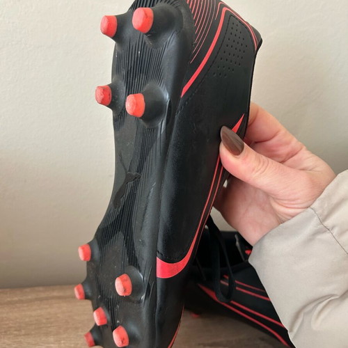 Puma football shoes like new, size 43, black