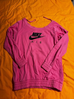 Nike sweatshirt lightly used, pink, size S
