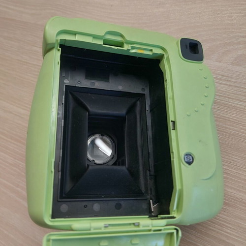 Instax Mini 9 Fujifilm instant camera lime green like new
