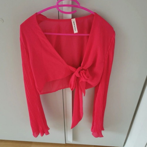 Bolero top Decoro pink like new, fits up to medium