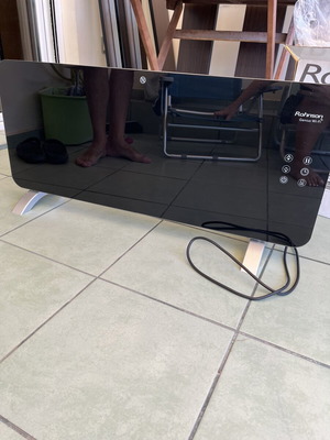 Rohnson Space Heater like new with Wi-Fi and Touchscreen