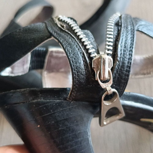 Dune London black leather sandals size 39 like new