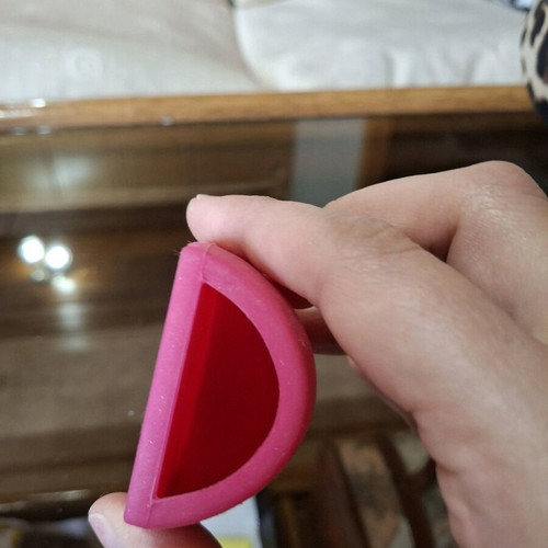Avon brush cleaner like new
