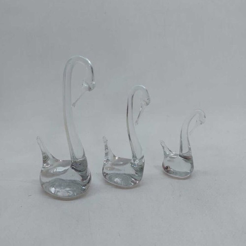 Set of 3 crystal decorative swan figures used