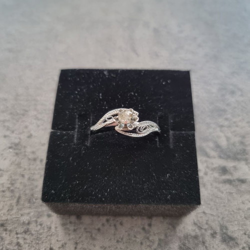 Solitaire ring with flower and leaves, new, 19.8mm, silver color